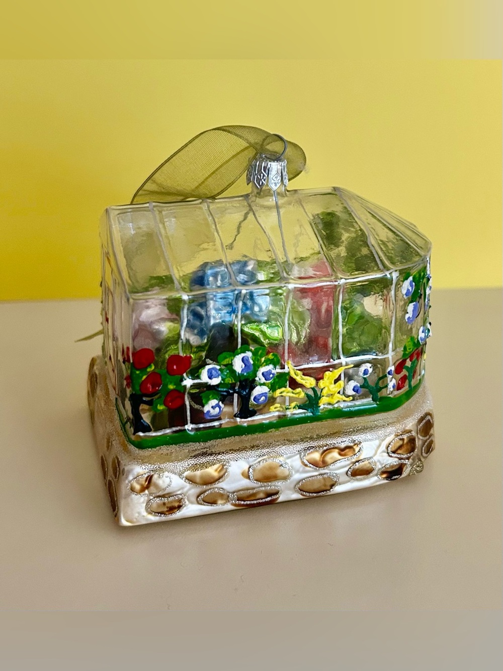 2006 Limited Edition Smith & Hawken "Garden Greenhouse" Christmas Ornament
